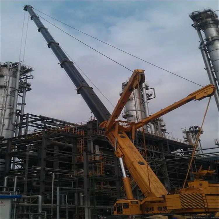 钟山吊板房的吊车